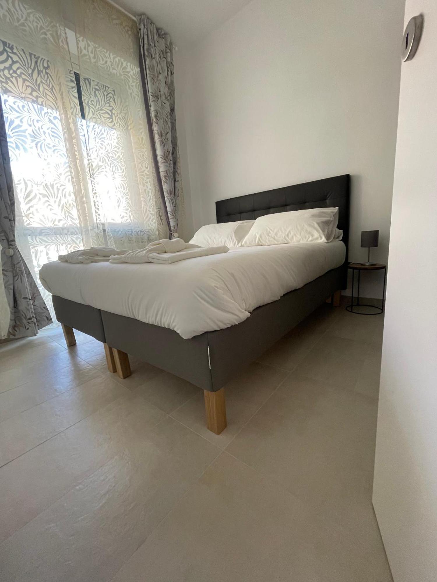 Aurelia's Hideaway, Near Vatican Appartement