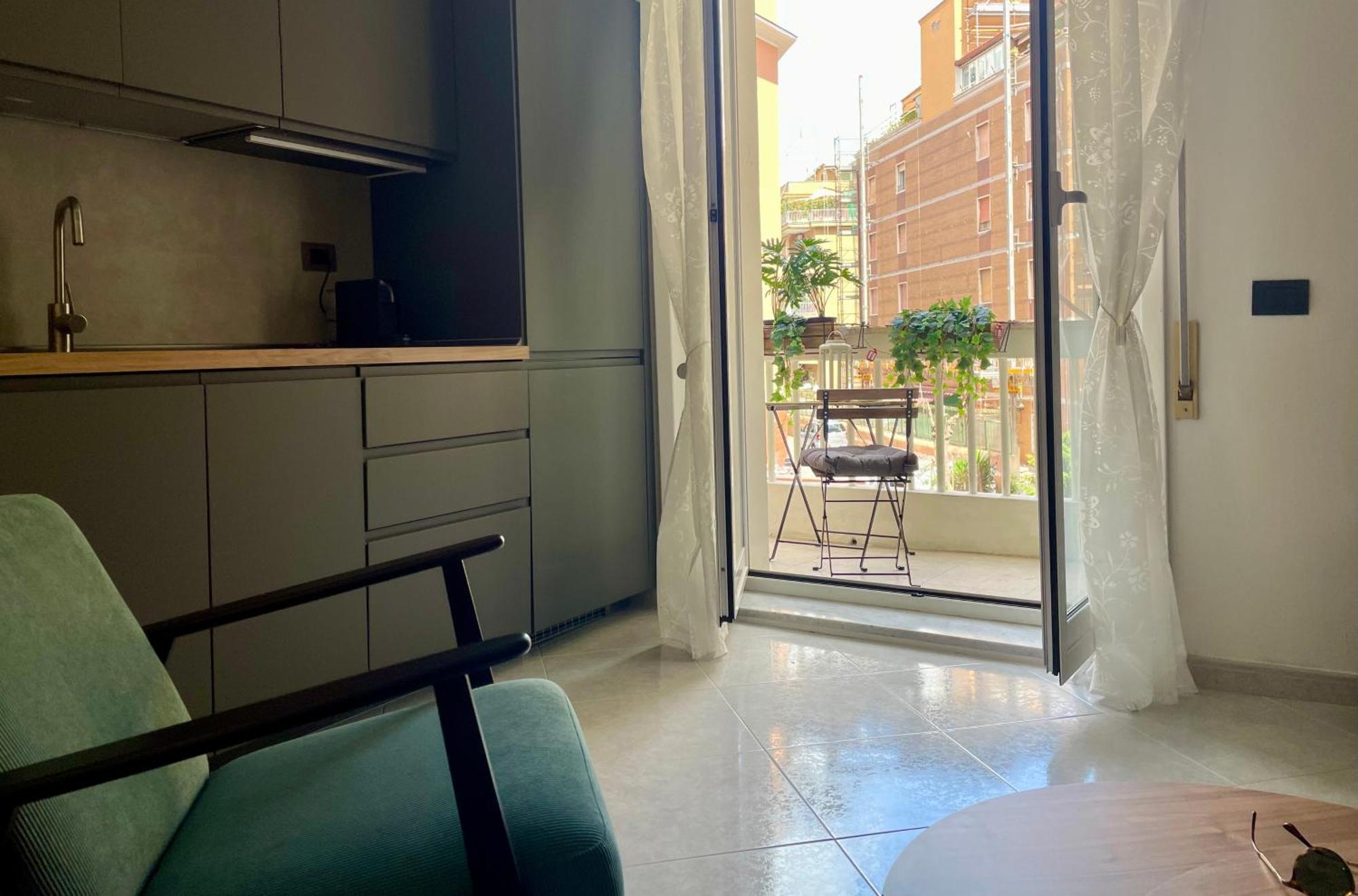 Aurelia's Hideaway, Near Vatican *
